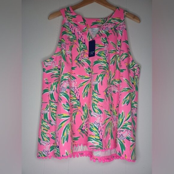 Crown & Ivy Pink Tropical V-Neck Top - Picture 1 of 7